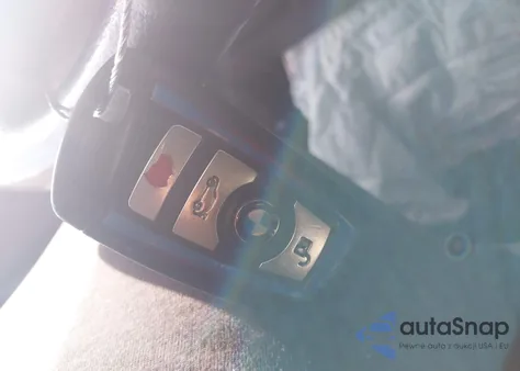 2013 BMW 335I xDrive z USA, uszkodzony, nr VIN WBA3B9G54DNR89987